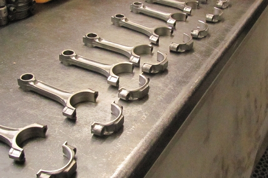 The Role of Connecting Rod Orientation in Engine Performance